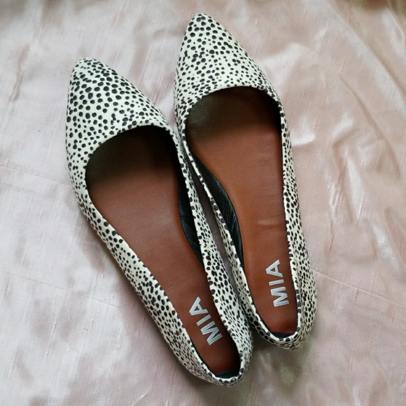 Mia Shoes - Mia from Stitch Fix pointed toe flats size 7